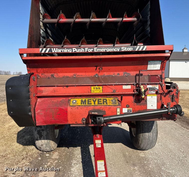 image for item EF2423 Meyer 4620 silage wagon