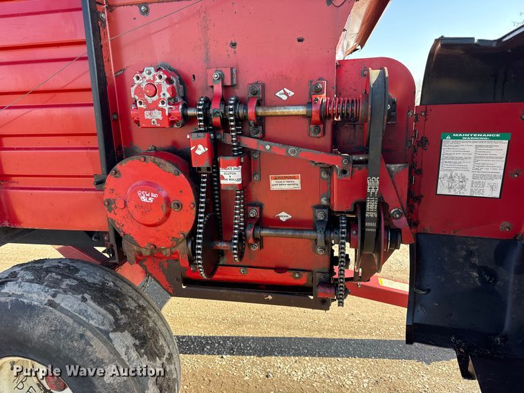 image for item EF2423 Meyer 4620 silage wagon