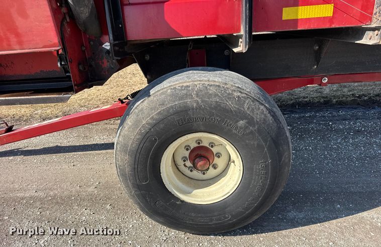 image for item EF2423 Meyer 4620 silage wagon