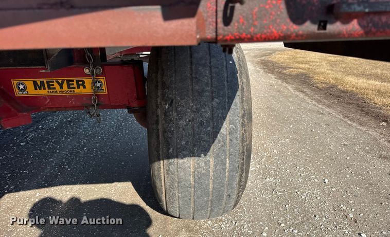 image for item EF2423 Meyer 4620 silage wagon