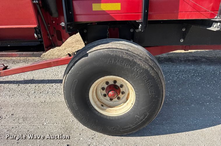 image for item EF2424 Meyer 4518 silage wagon