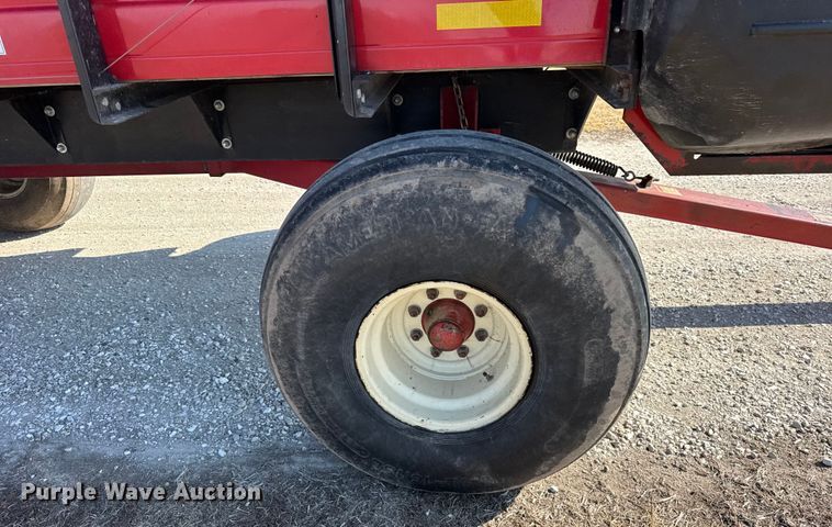 image for item EF2424 Meyer 4518 silage wagon
