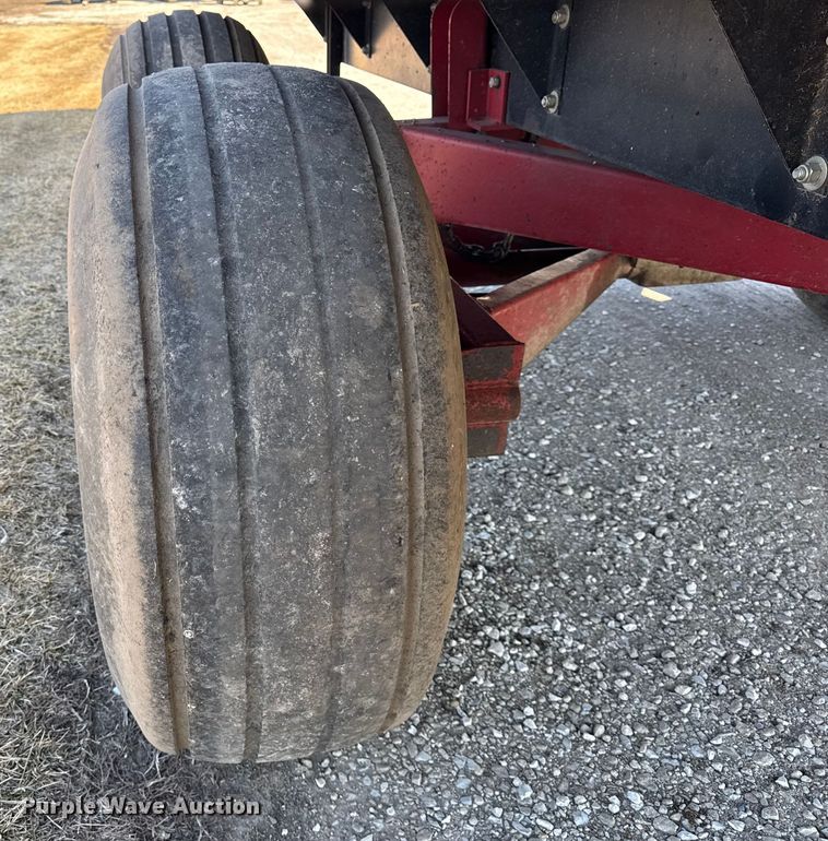 image for item EF2424 Meyer 4518 silage wagon