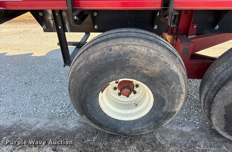 image for item EF2424 Meyer 4518 silage wagon