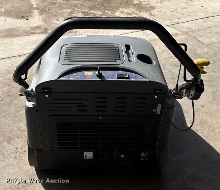 image for item EP2892 Advance SW900 floor scrubber