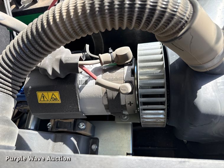 image for item EP2892 Advance SW900 floor scrubber