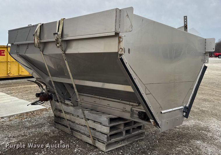 image for item ER0430 New Leader L4000G applicator bed