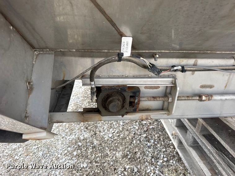 image for item ER0430 New Leader L4000G applicator bed