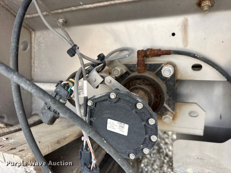 image for item ER0430 New Leader L4000G applicator bed