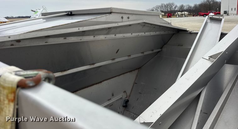 image for item ER0430 New Leader L4000G applicator bed