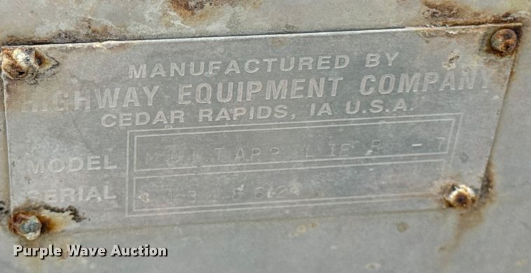 image for item ER0431 New Leader Multapplier -7 applicator bed