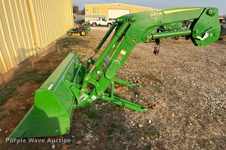 image for item ES5823 2020 John Deere 540R loader