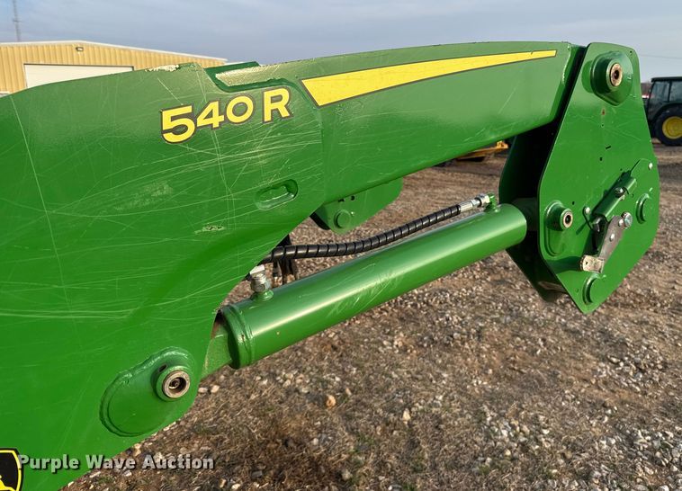 image for item ES5823 2020 John Deere 540R loader