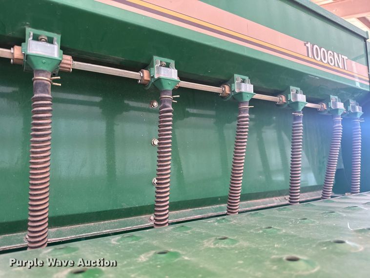 image for item ES5847 Great Plains 1006NT-1575 no-till grain drill