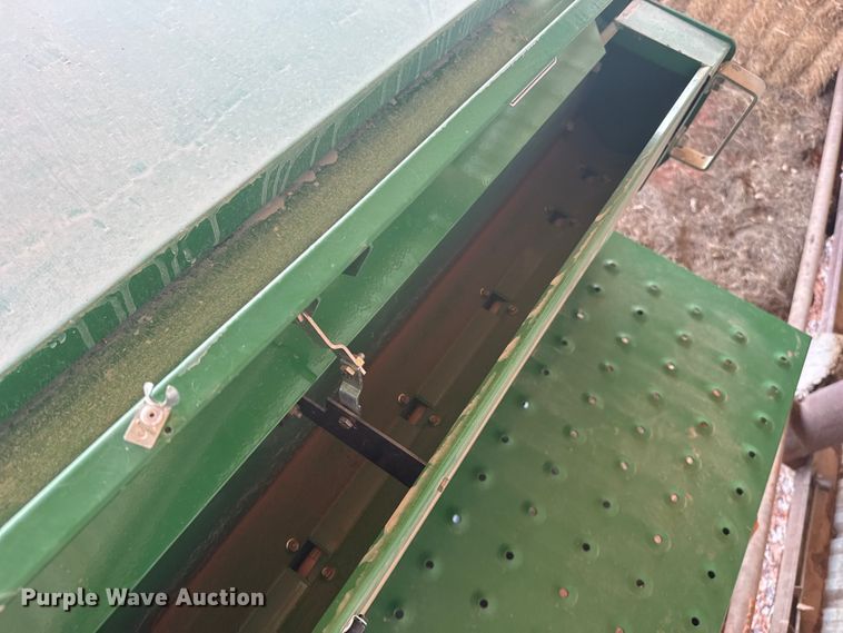 image for item ES5847 Great Plains 1006NT-1575 no-till grain drill