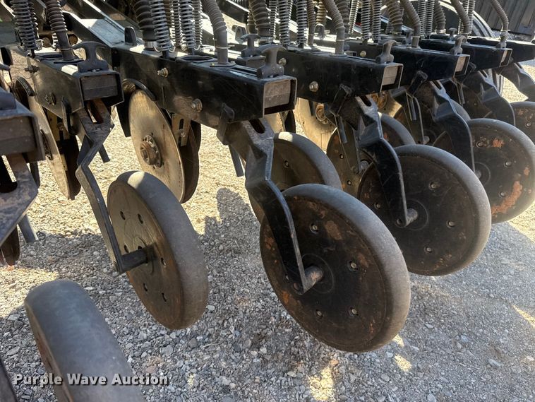 image for item ES5847 Great Plains 1006NT-1575 no-till grain drill