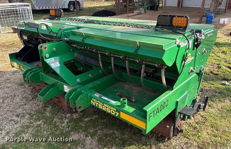 image for item ES8552 2021 Great Plains NTS2607 no-till seeder