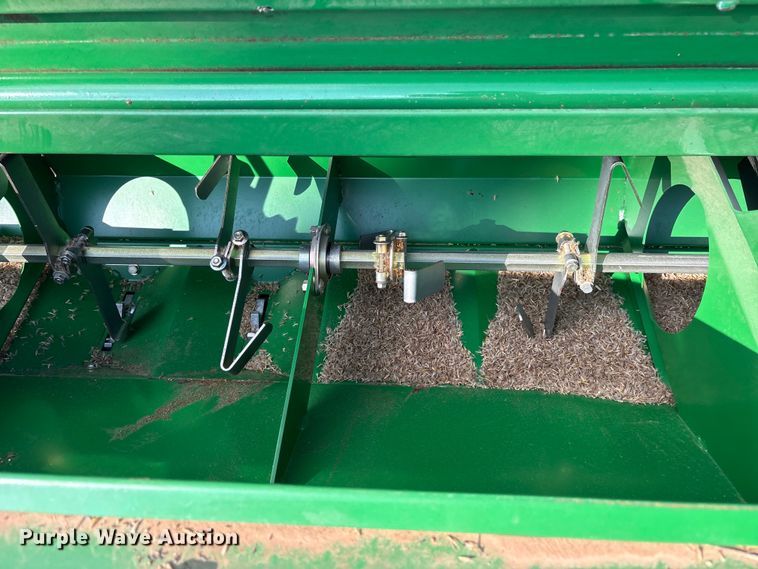 image for item ES8552 2021 Great Plains NTS2607 no-till seeder
