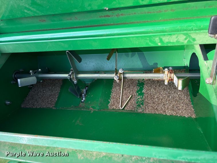 image for item ES8552 2021 Great Plains NTS2607 no-till seeder