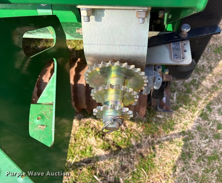 image for item ES8552 2021 Great Plains NTS2607 no-till seeder