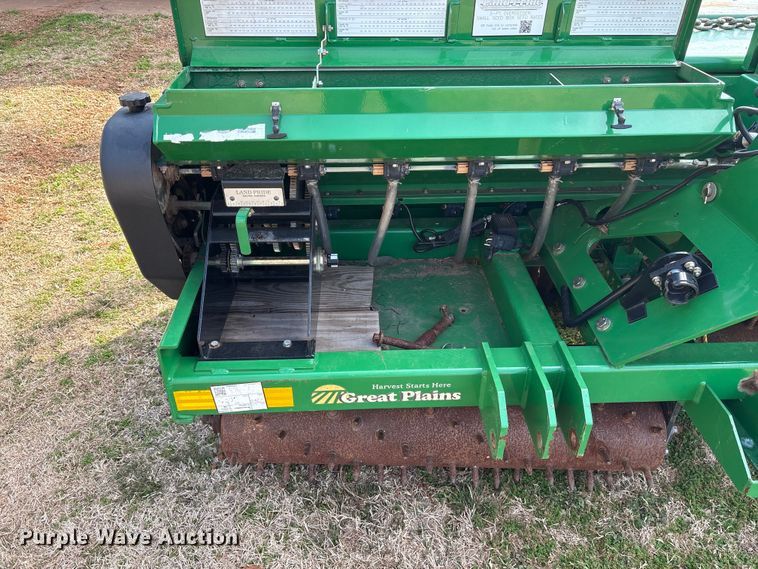 image for item ES8552 2021 Great Plains NTS2607 no-till seeder