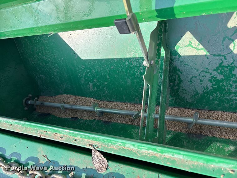 image for item ES8552 2021 Great Plains NTS2607 no-till seeder