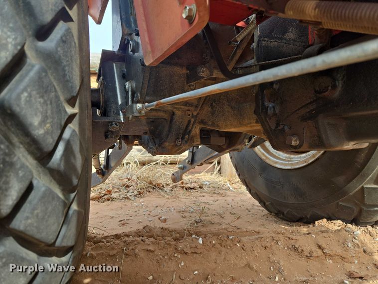 image for item ET1273 International 254 tractor