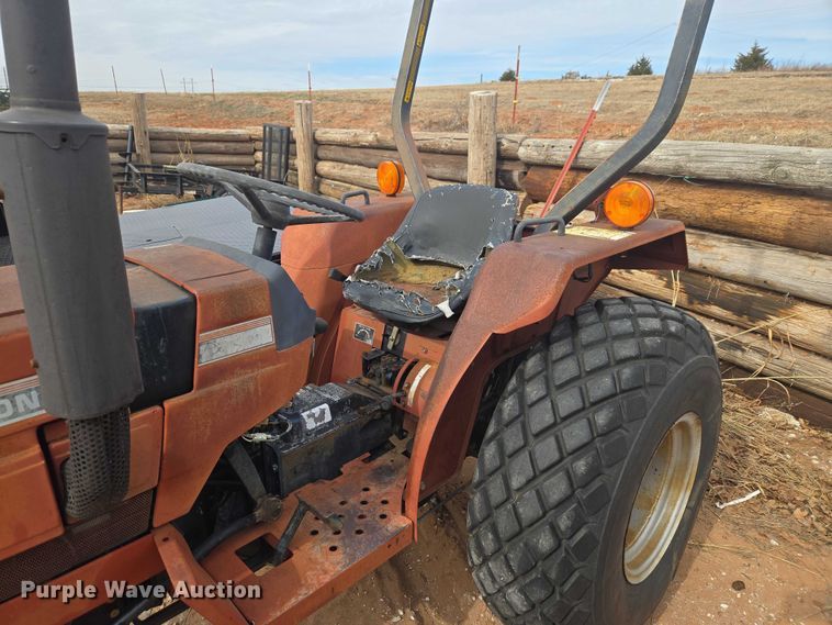 image for item ET1273 International 254 tractor