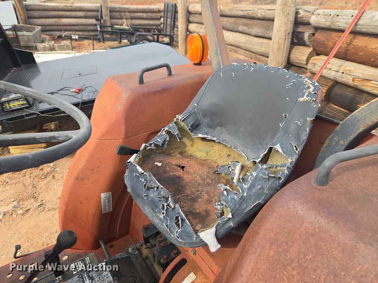 image for item ET1273 International 254 tractor