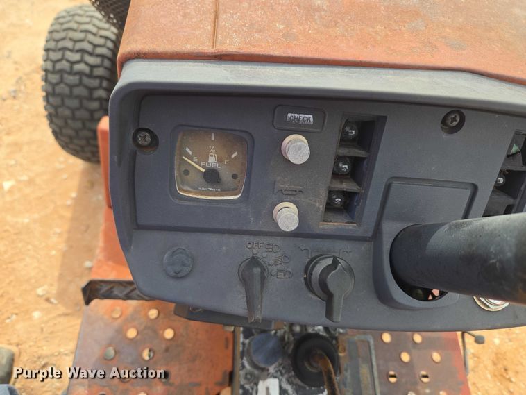 image for item ET1273 International 254 tractor