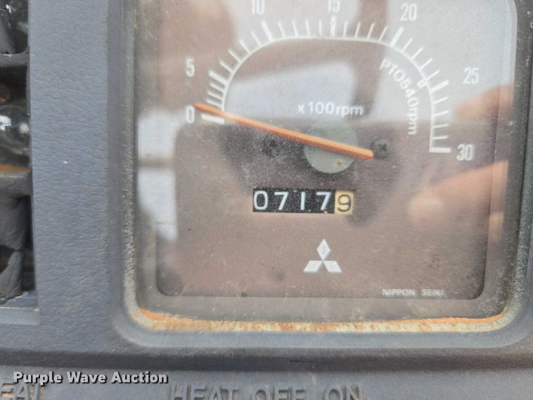 image for item ET1273 International 254 tractor