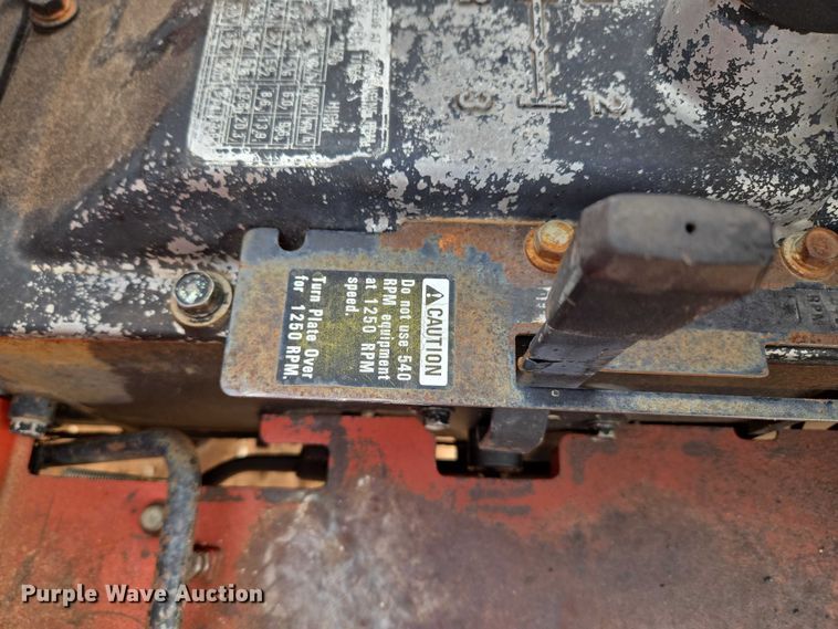 image for item ET1273 International 254 tractor