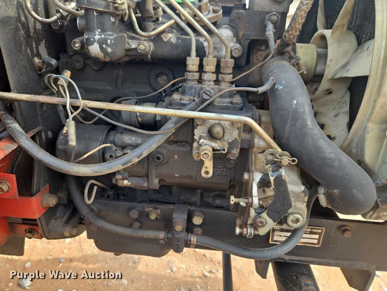 image for item ET1273 International 254 tractor