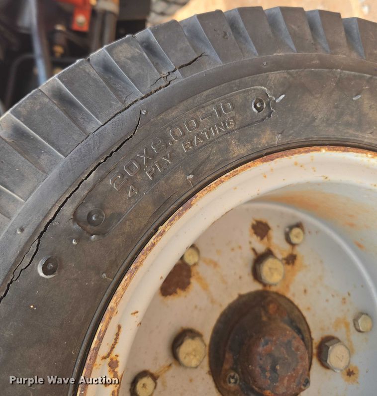 image for item ET1273 International 254 tractor