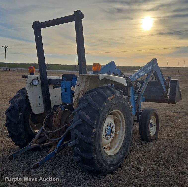 image for item ET1288 1986 Ford 4610 tractor