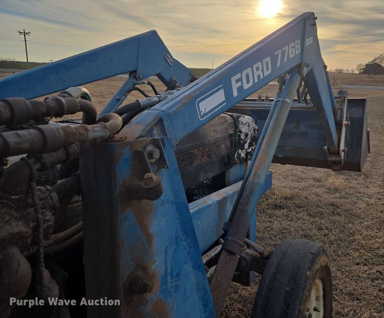 image for item ET1288 1986 Ford 4610 tractor