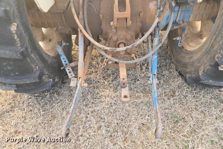 image for item ET1288 1986 Ford 4610 tractor
