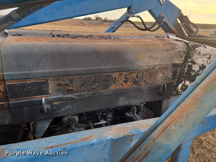 image for item ET1288 1986 Ford 4610 tractor