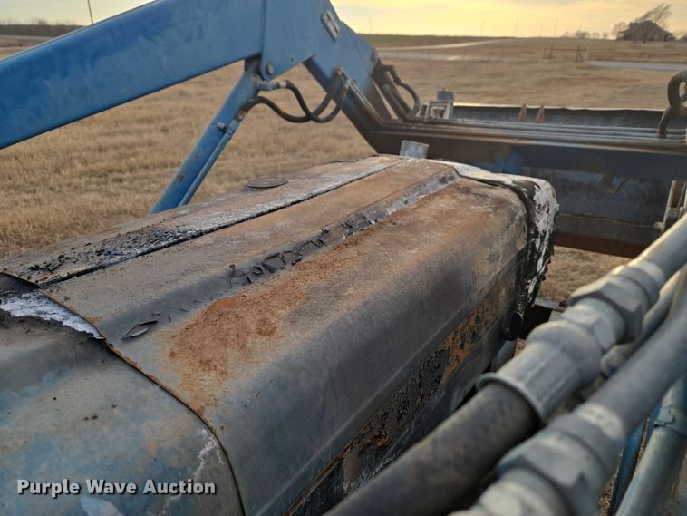 image for item ET1288 1986 Ford 4610 tractor