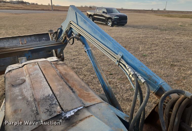 image for item ET1288 1986 Ford 4610 tractor