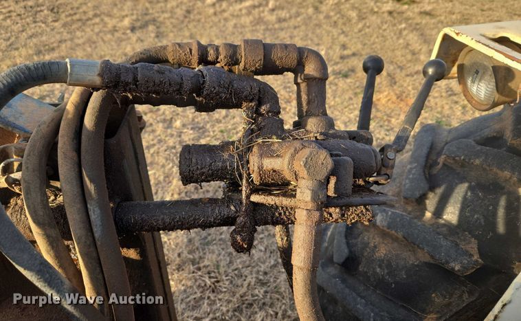 image for item ET1288 1986 Ford 4610 tractor