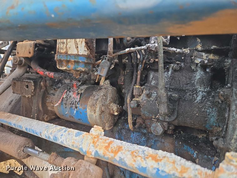 image for item ET1288 1986 Ford 4610 tractor