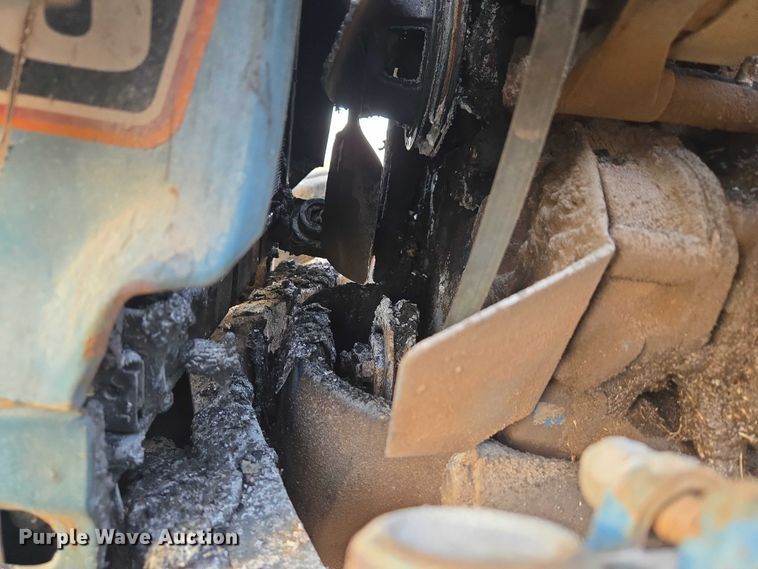 image for item ET1288 1986 Ford 4610 tractor