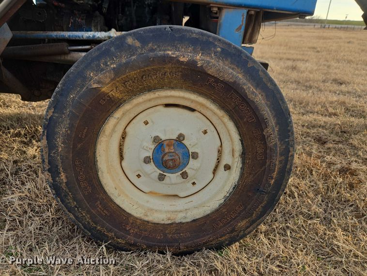 image for item ET1288 1986 Ford 4610 tractor