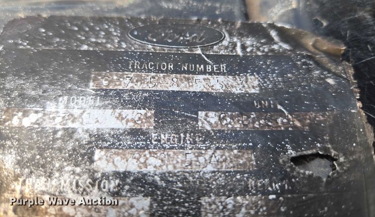 image for item ET1288 1986 Ford 4610 tractor