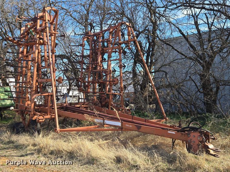 image for item ET1296 Chiselvator 1400 field cultivator