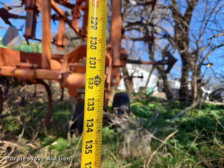 image for item ET1296 Chiselvator 1400 field cultivator