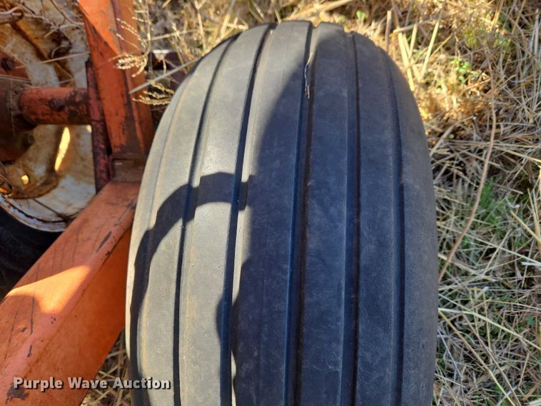 image for item ET1296 Chiselvator 1400 field cultivator