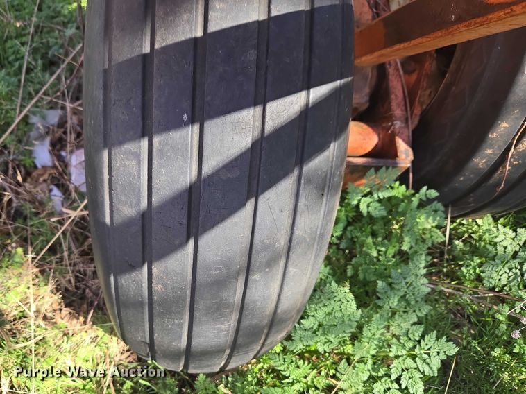 image for item ET1296 Chiselvator 1400 field cultivator