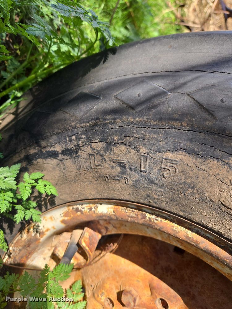 image for item ET1296 Chiselvator 1400 field cultivator